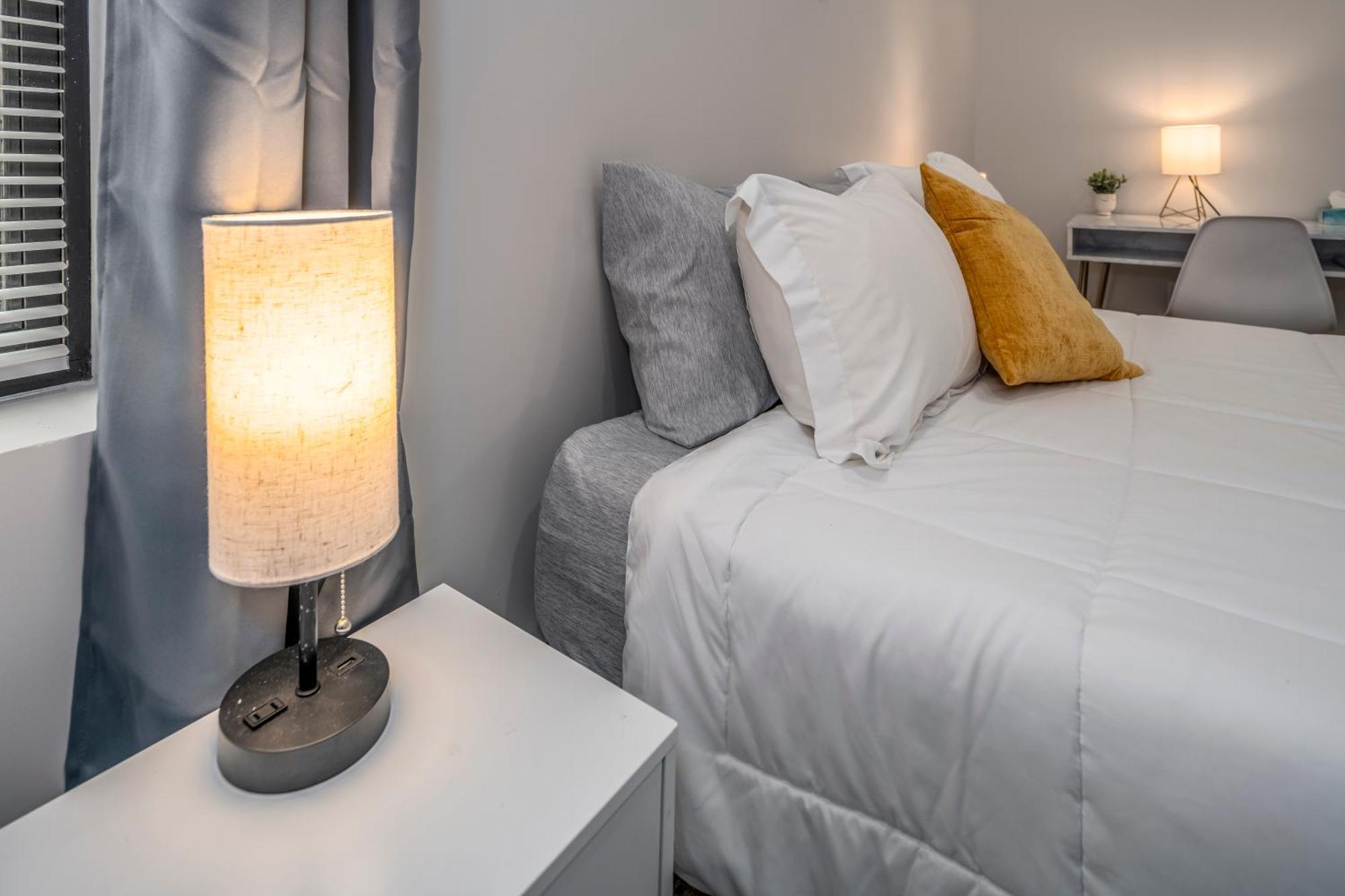 Prime Otr, 3 Lux Queen Beds, Two 55In Tvs, Steps To Tql, Findlay Market, Light Rail, Fast Wifi Cincinnati Eksteriør billede