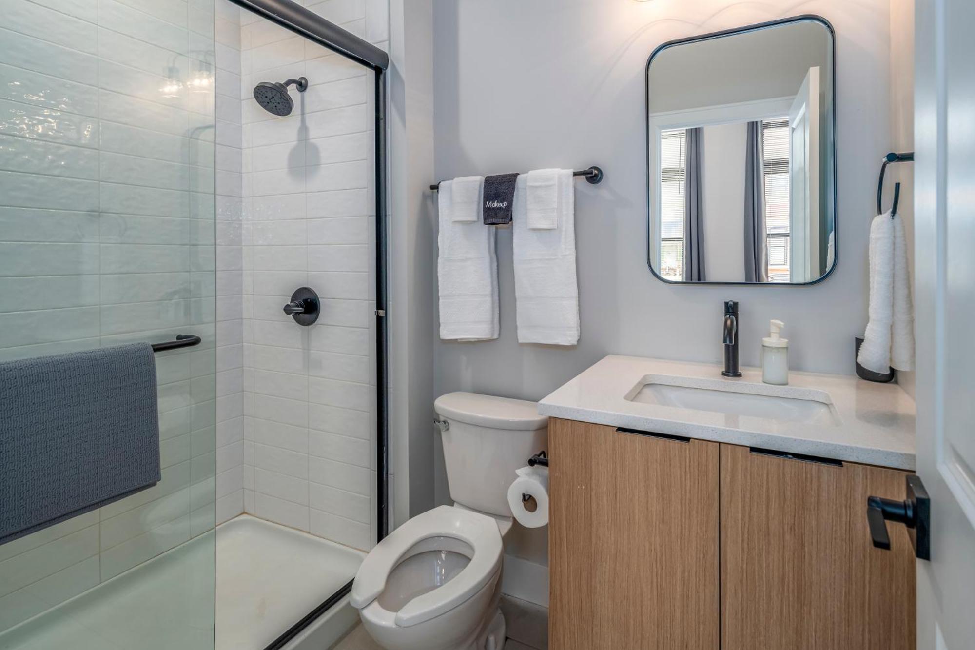 Prime Otr, 3 Lux Queen Beds, Two 55In Tvs, Steps To Tql, Findlay Market, Light Rail, Fast Wifi Cincinnati Eksteriør billede