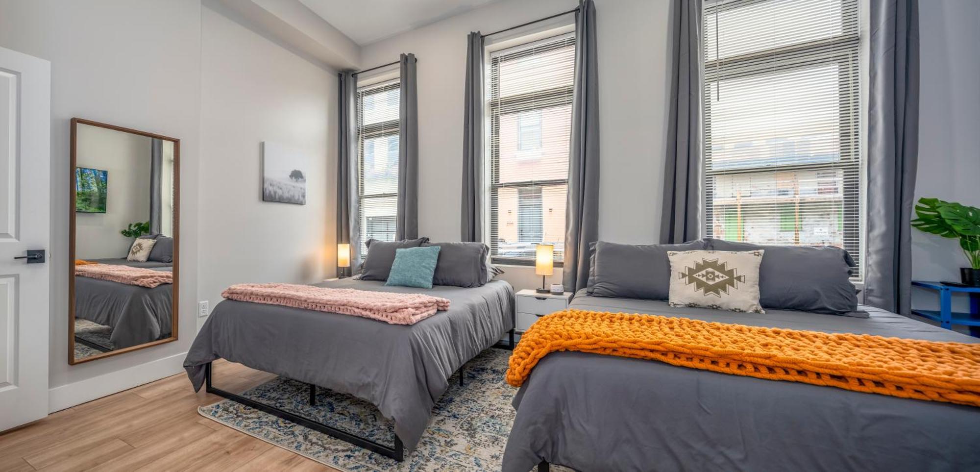Prime Otr, 3 Lux Queen Beds, Two 55In Tvs, Steps To Tql, Findlay Market, Light Rail, Fast Wifi Cincinnati Eksteriør billede